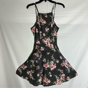 Hollister floral summer dress Size Small